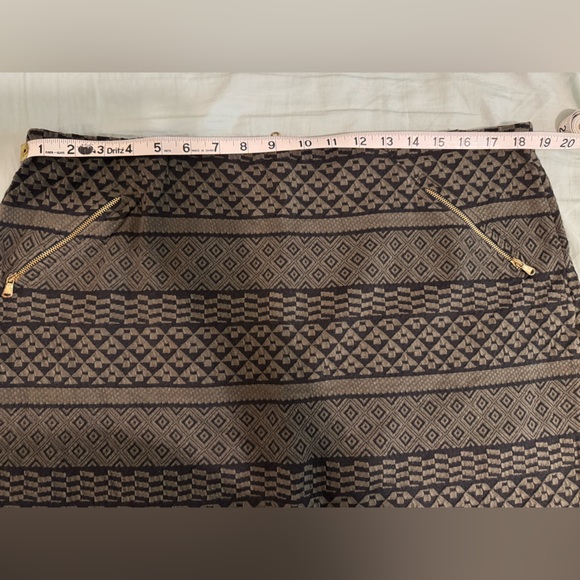 Hunter Green Aztec Mini Skirt - Picture 4 of 4